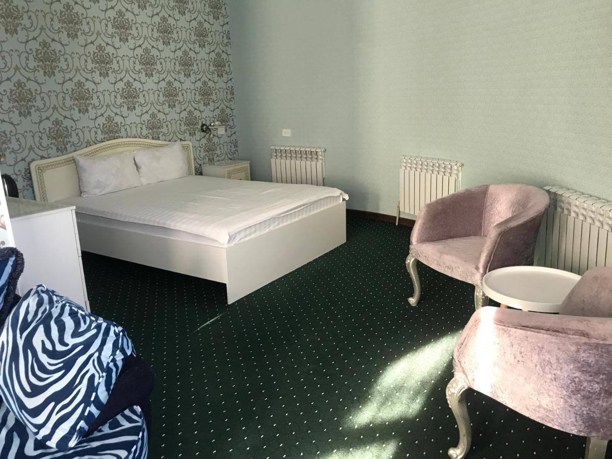 Emir Plaza Hotel Turkistan Extérieur photo